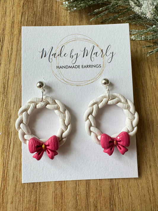 Christmas wreath dangle - hot pink bow